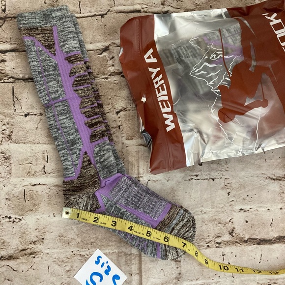 2 pairs NWT Weierya unisex ski socks, size S . L. XL. - Picture 3 of 11